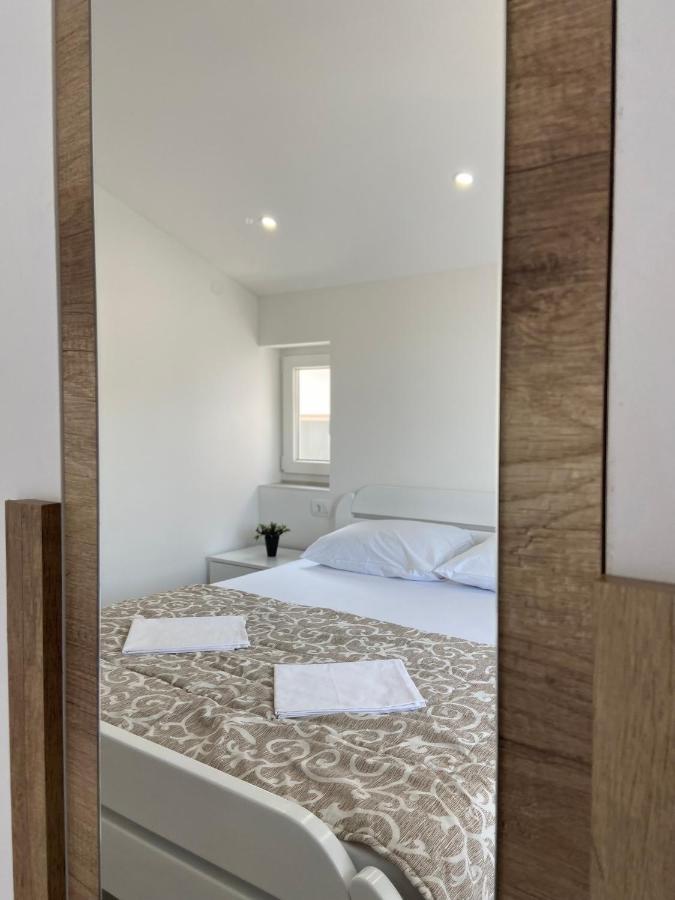 Mavalux Apartments Tivat Buitenkant foto