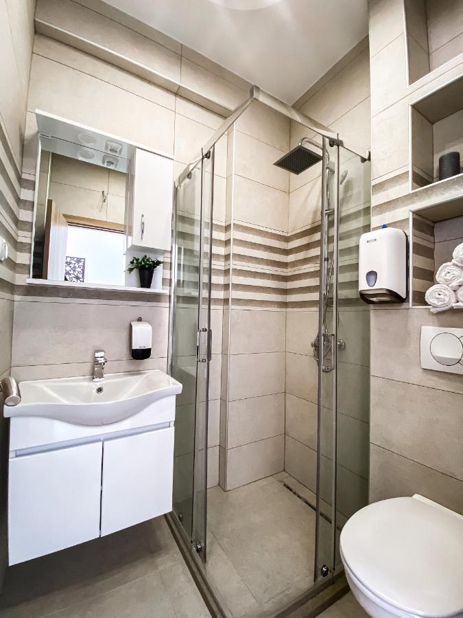 Mavalux Apartments Tivat Buitenkant foto