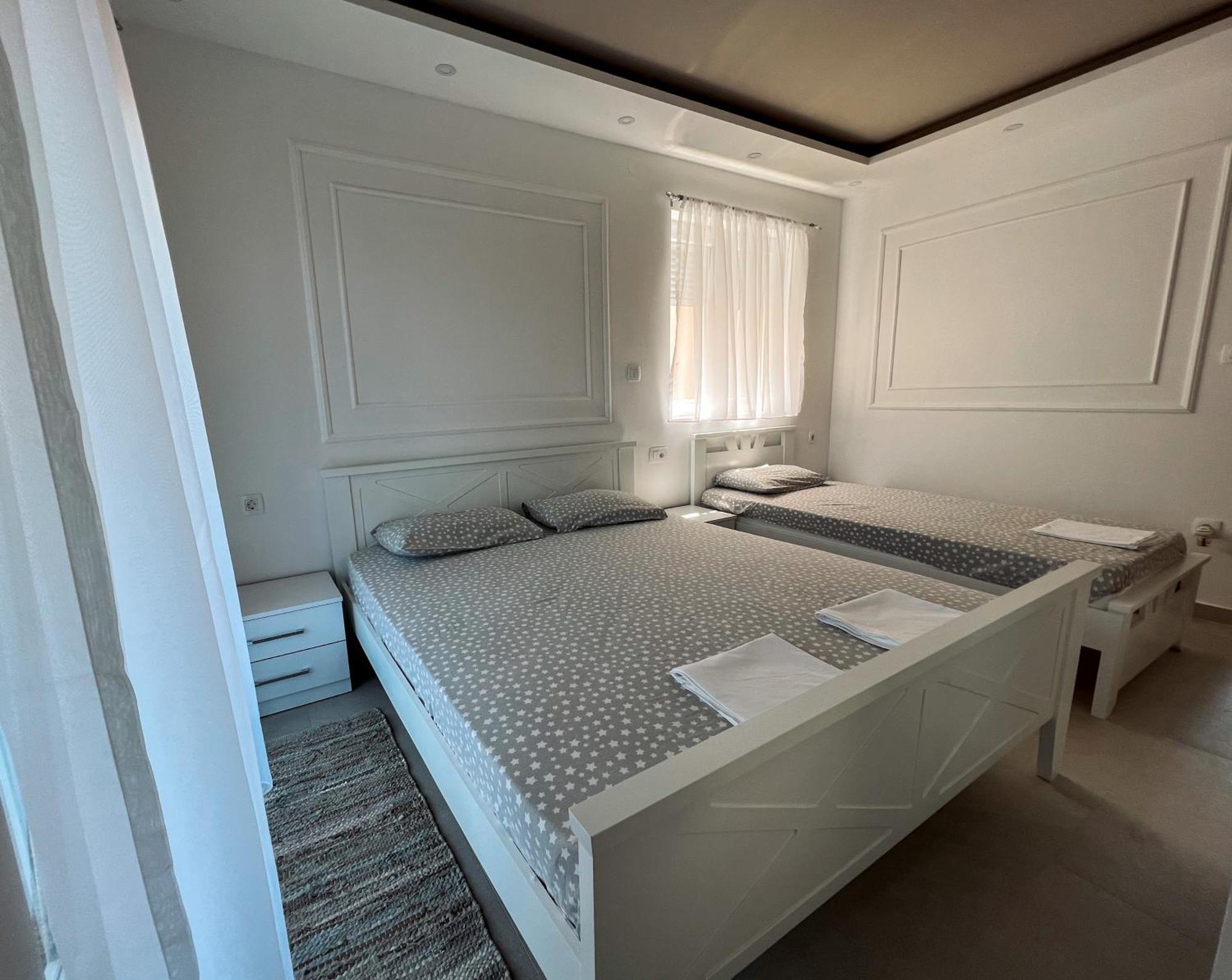 Mavalux Apartments Tivat Buitenkant foto